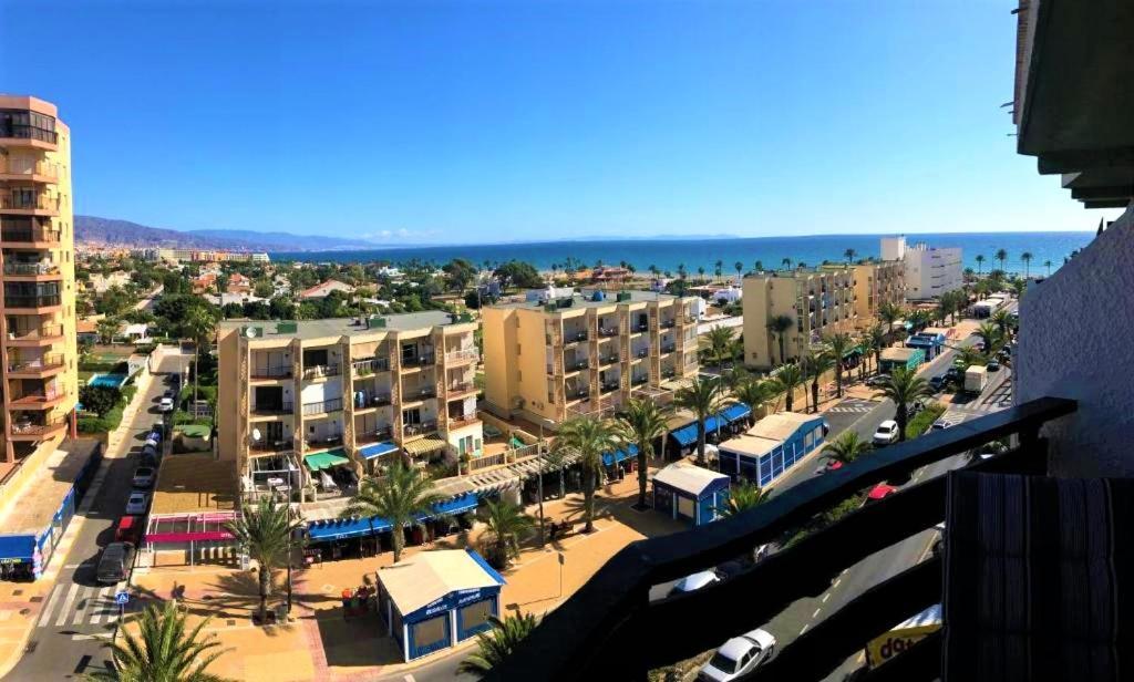 Apartamento Roquetas De Mar Urbanizacion, 2 Dormitorios, Gran Terraza Con Vista Al Mar, Wi-Fi, Parking Y Piscina Dış mekan fotoğraf