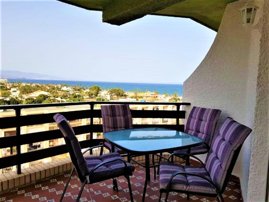 Apartamento Roquetas De Mar Urbanizacion, 2 Dormitorios, Gran Terraza Con Vista Al Mar, Wi-Fi, Parking Y Piscina Dış mekan fotoğraf