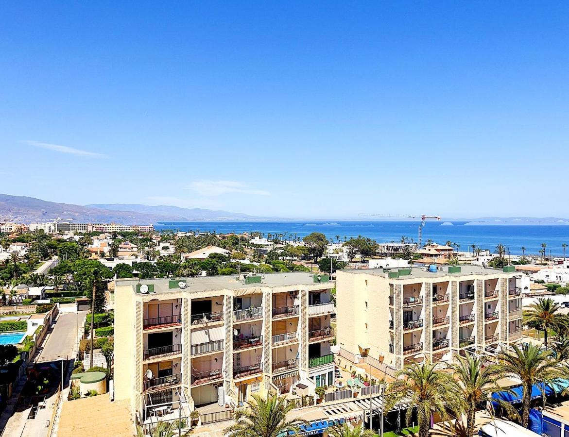 Apartamento Roquetas De Mar Urbanizacion, 2 Dormitorios, Gran Terraza Con Vista Al Mar, Wi-Fi, Parking Y Piscina Dış mekan fotoğraf
